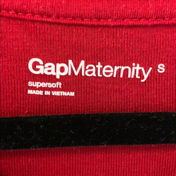 🌈 Gap Maternity Top 🌈 3/$15 Bundle & Save - Picture 2 of 4
